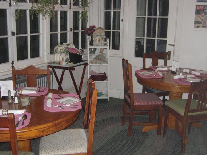 Brookview Manor Inn Canadensis Luaran gambar